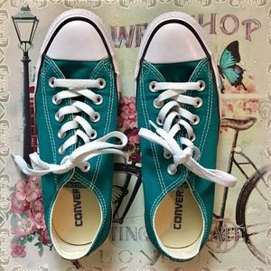 Teal converses